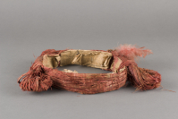 Kwakwaka%27wakw%20artist%2C%20%3Cb%3E%3Ci%3E%20Headband%3C%2Fi%3E%3C%2Fb%3E%2C%20ca.%201880%2C%20cedar%20bark%20and%20feathers%2C%20Museum%20Purchase%3A%20Indian%20Collection%20Subscription%20Fund%2C%20Rasmussen%20Collection%20of%20Northwest%20Coast%20Indian%20Art%2C%20no%20known%20copyright%20restrictions%2C%2048.3.394b
